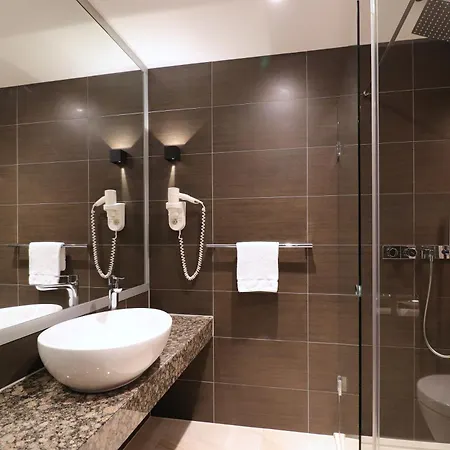 Levell Hotel
