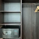 레벨 호텔 3*