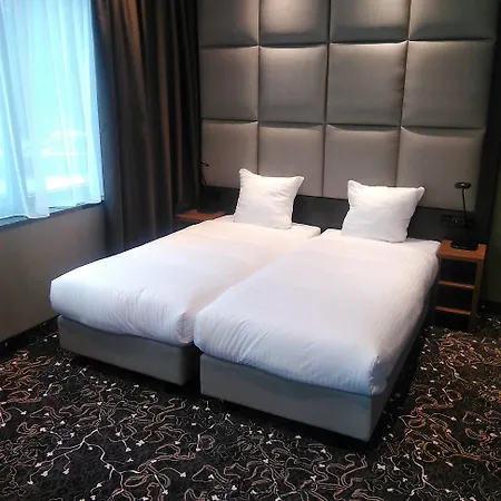 Levell Hotel 3*